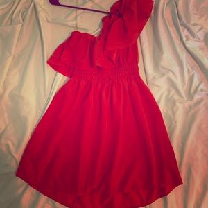 Ruffle one shoulder dress